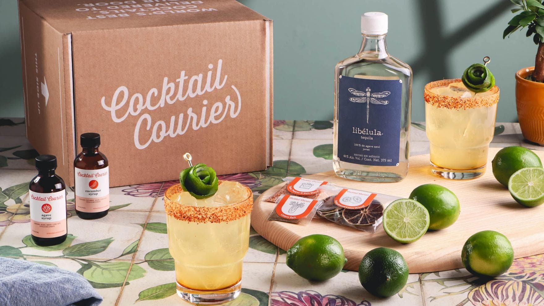 cocktail courier box with cocktails