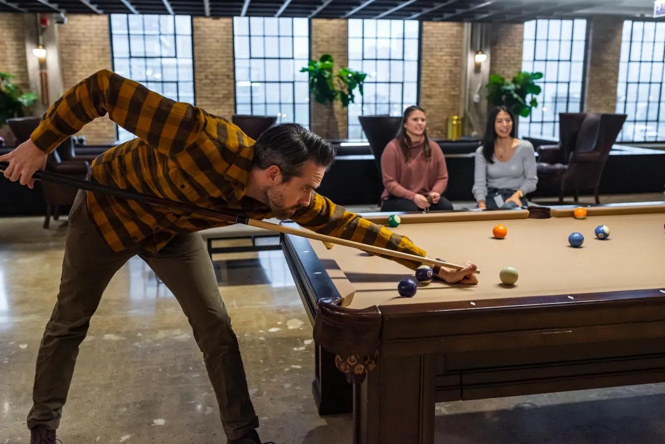 Ian playing pool 