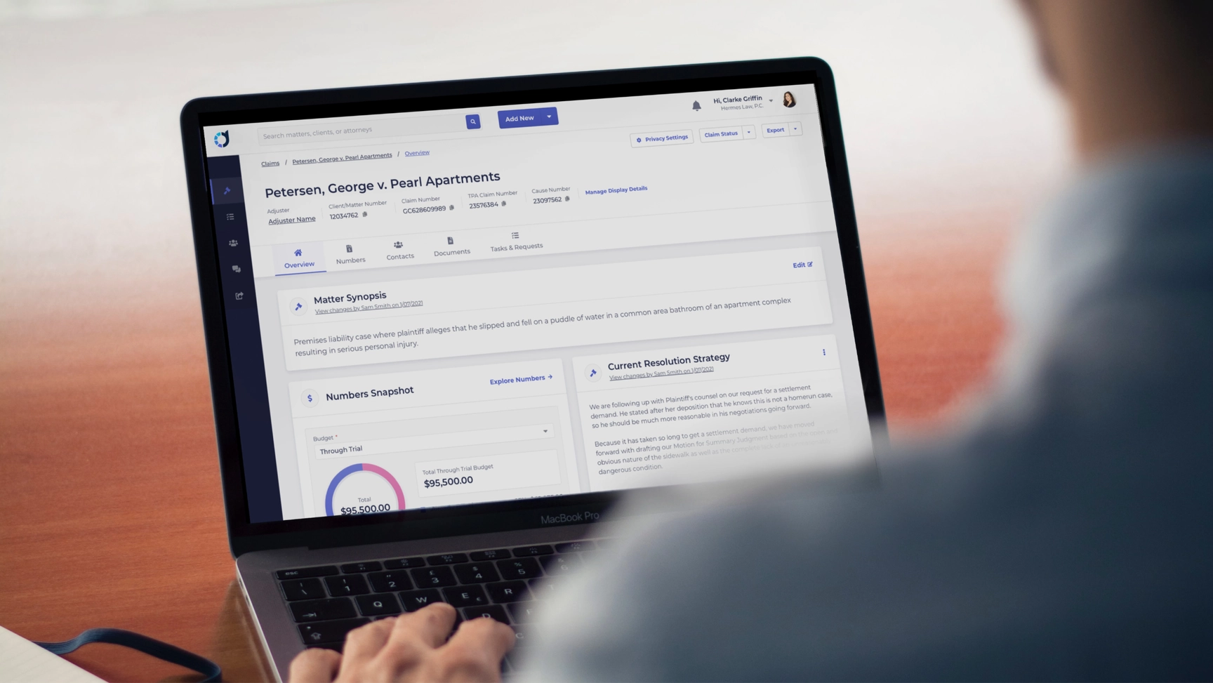 A man using ClaimDeck platform