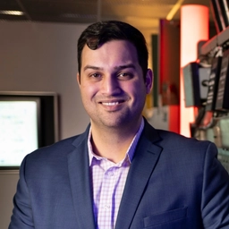 Headshot of Farsh Umrigar